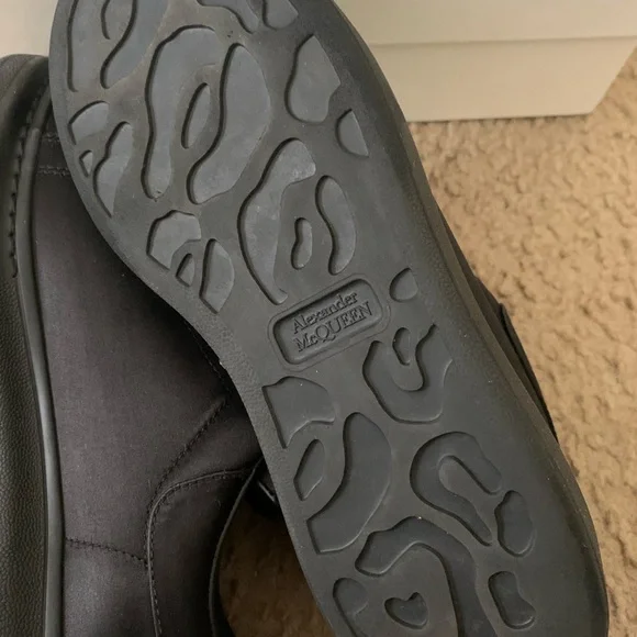 Alexander McQueen Black Sneakers - Picture 5 of 16